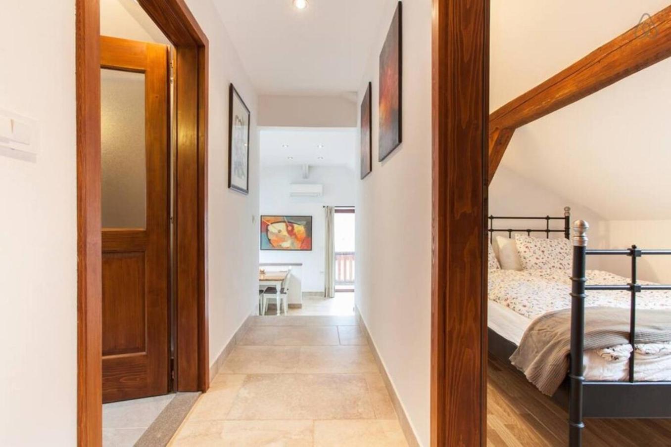 House Maharac With 3 Apartments Till 18 Persons Kamno Eksteriør billede