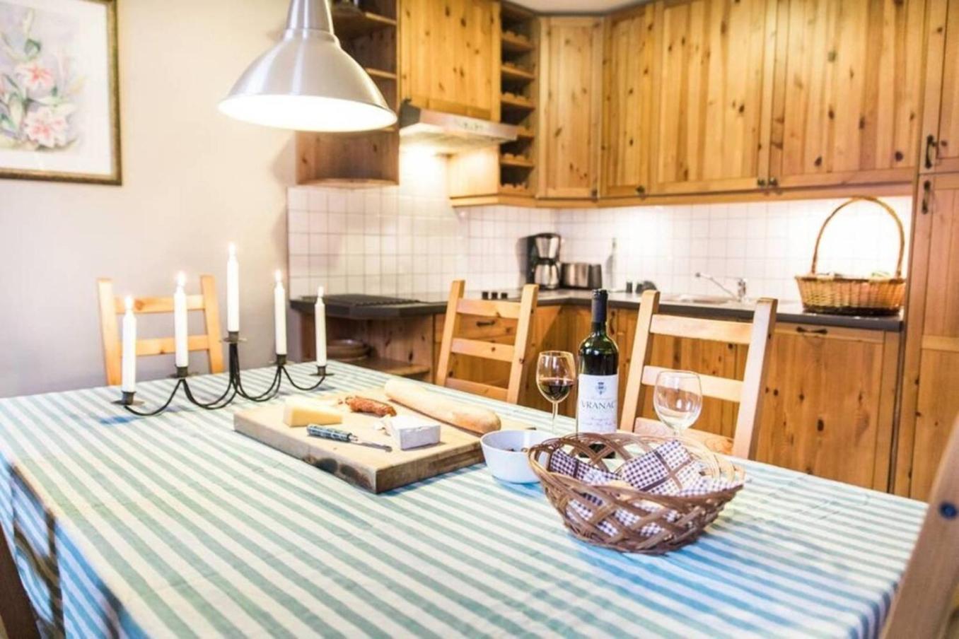 House Maharac With 3 Apartments Till 18 Persons Kamno Eksteriør billede
